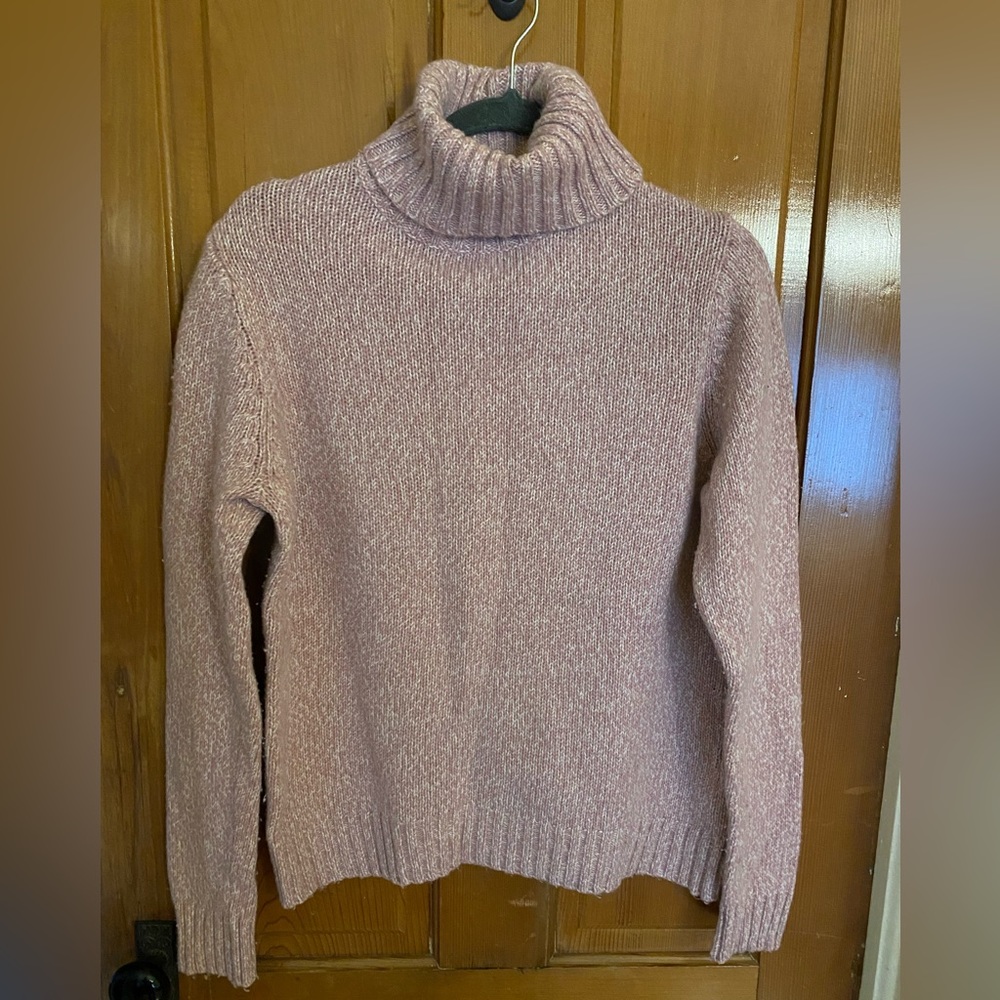 Pink and white Boden heather wool blend turtleneck